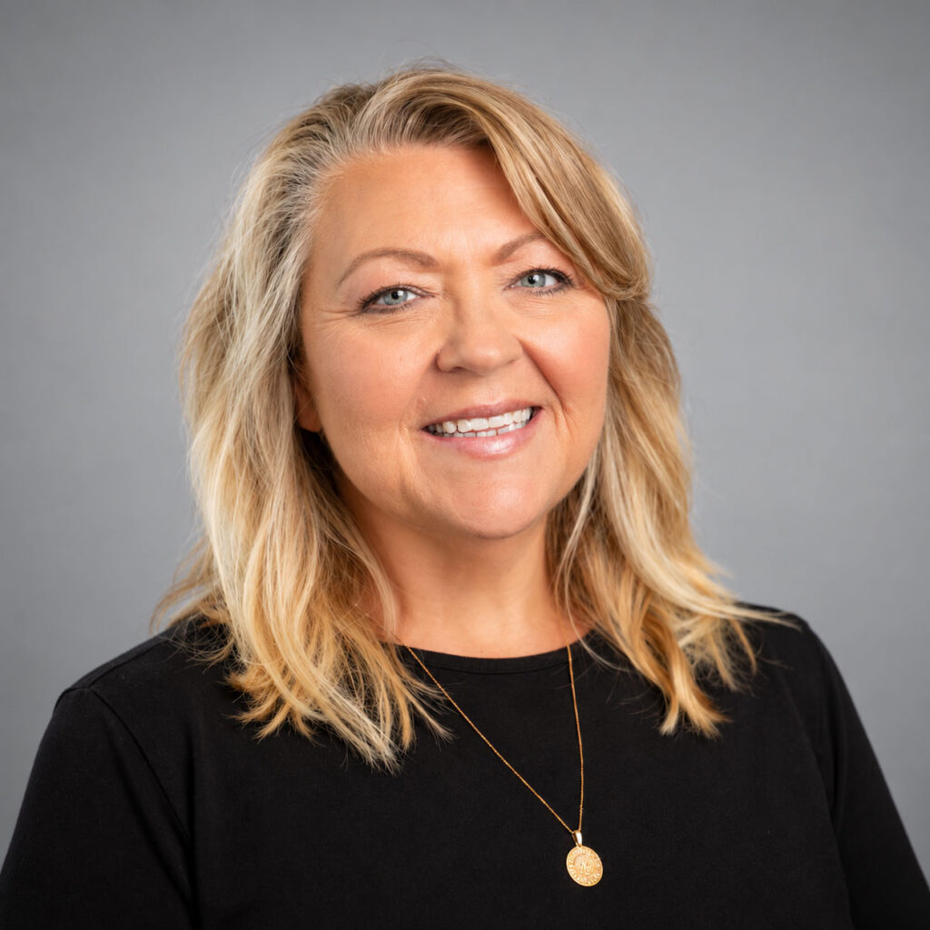 Wendy Fracchia Morris Murdock Escorted Tours