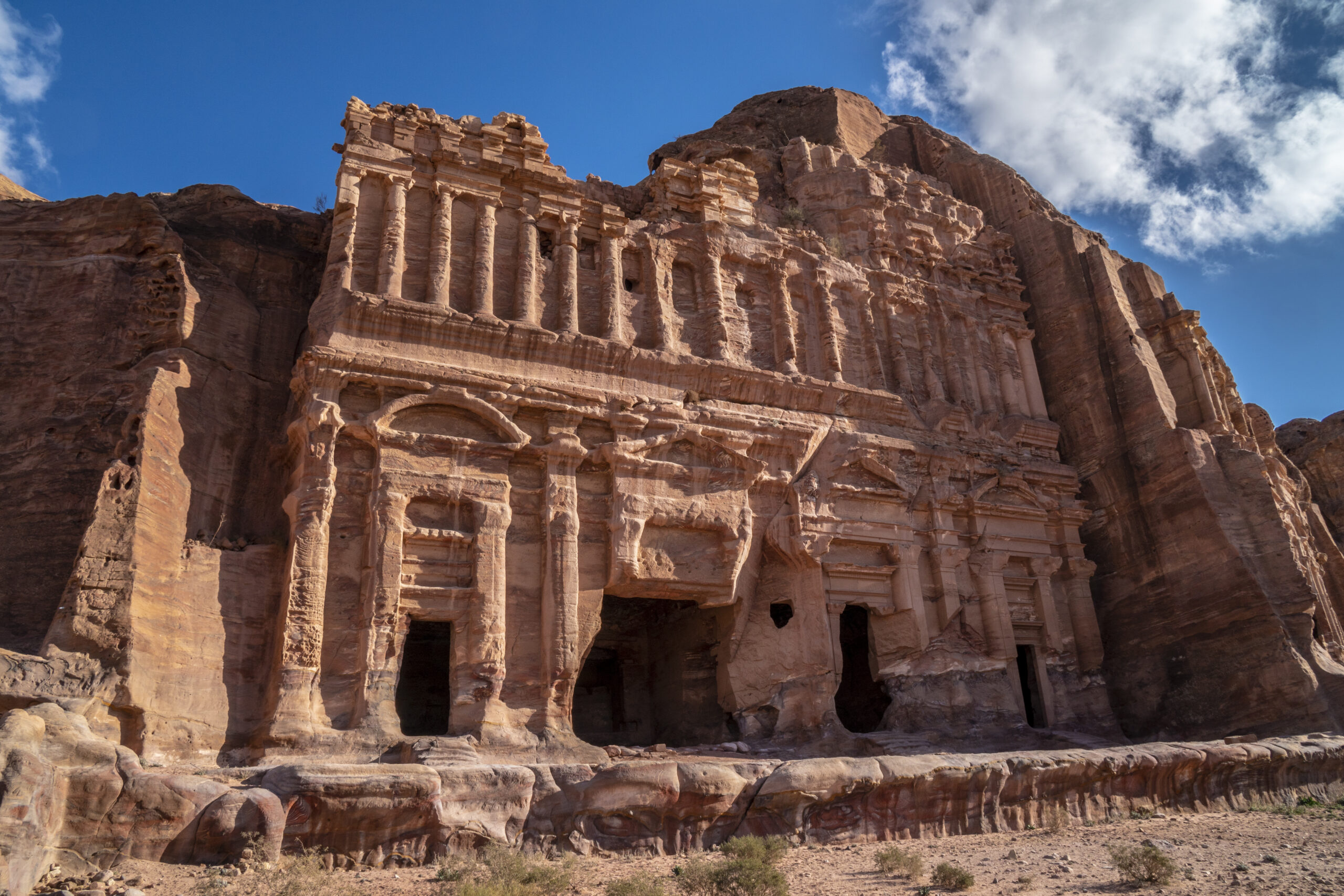 Royal_Urn_Tomb_At_Petra_original_363078_MA