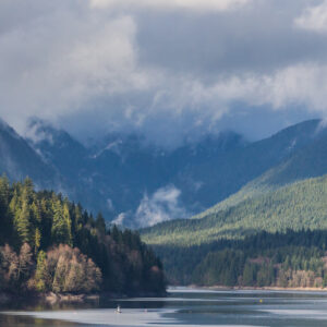 Mountains_In_North_Vancouver_original_761533_MA