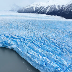 Los_Glaciares_National_Park_At_El_Calafate_In_Santa_Cruz_Argentina._original_2736634_MA